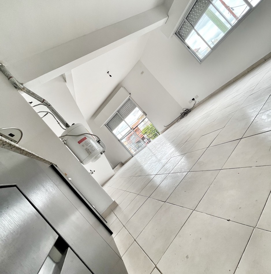 Depto tipo duplex 2 ambientes (posibilidad de 3 amb)