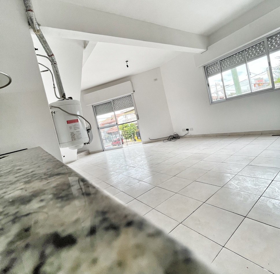 Depto tipo duplex 2 ambientes (posibilidad de 3 amb)