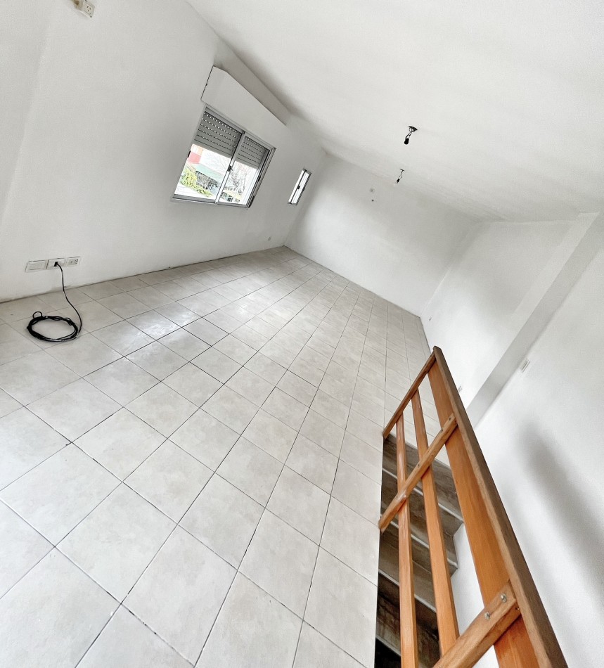 Depto tipo duplex 2 ambientes (posibilidad de 3 amb)