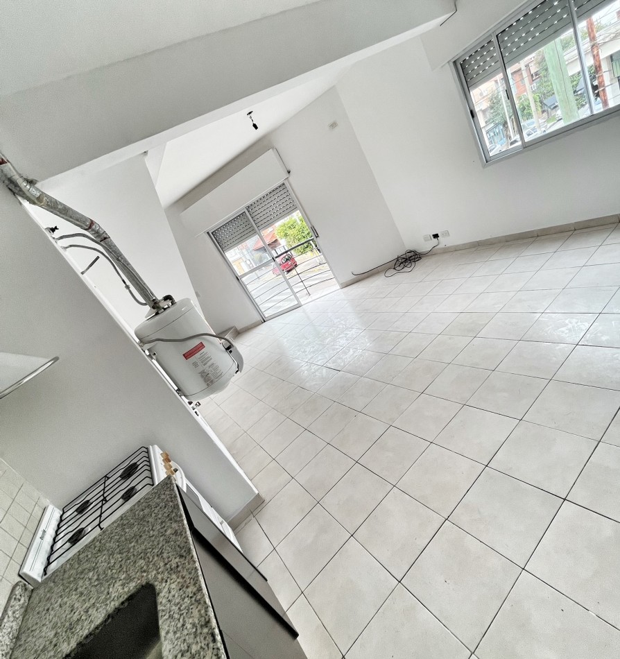 Depto tipo duplex 2 ambientes (posibilidad de 3 amb)