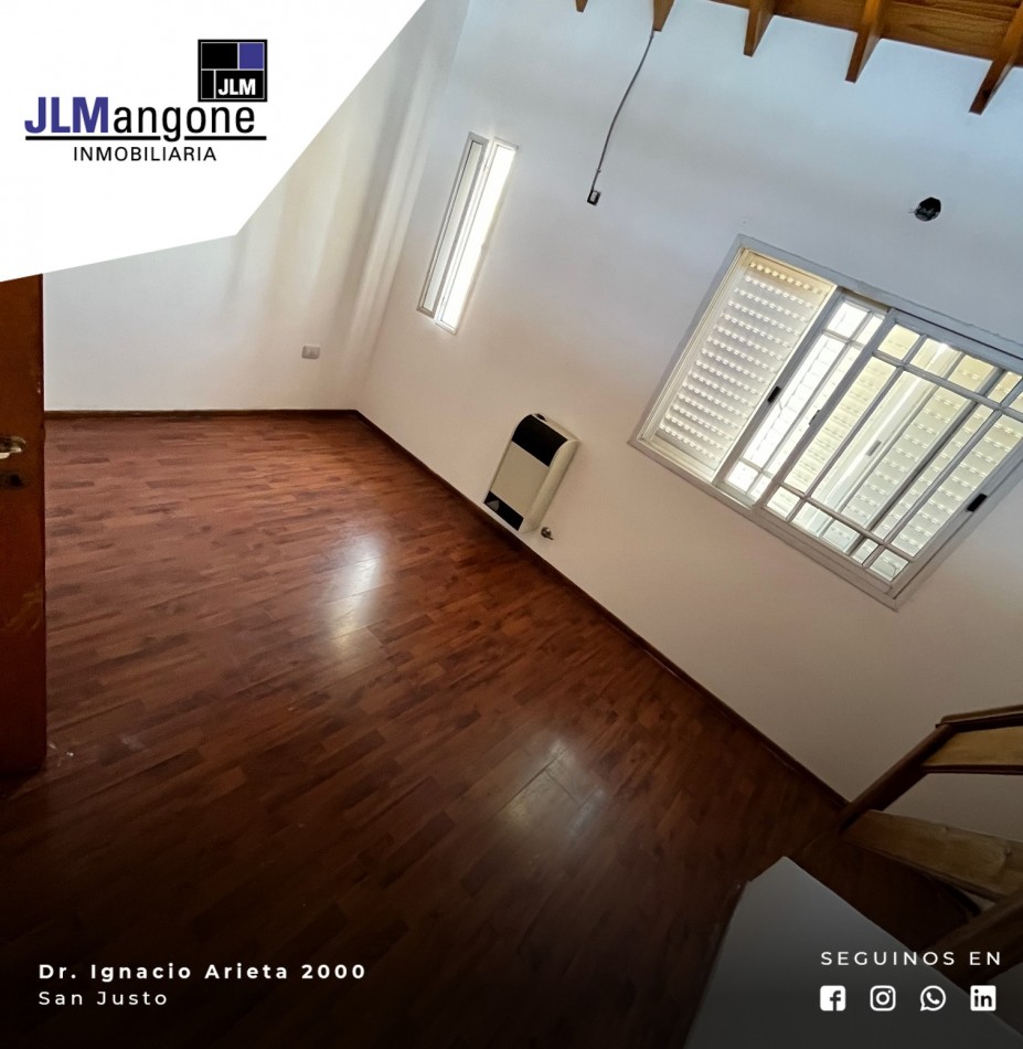 Duplex 3 1/2 ambientes con cochera y patio