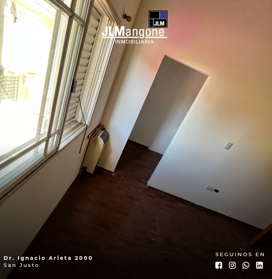 Duplex 3 1/2 ambientes con cochera y patio