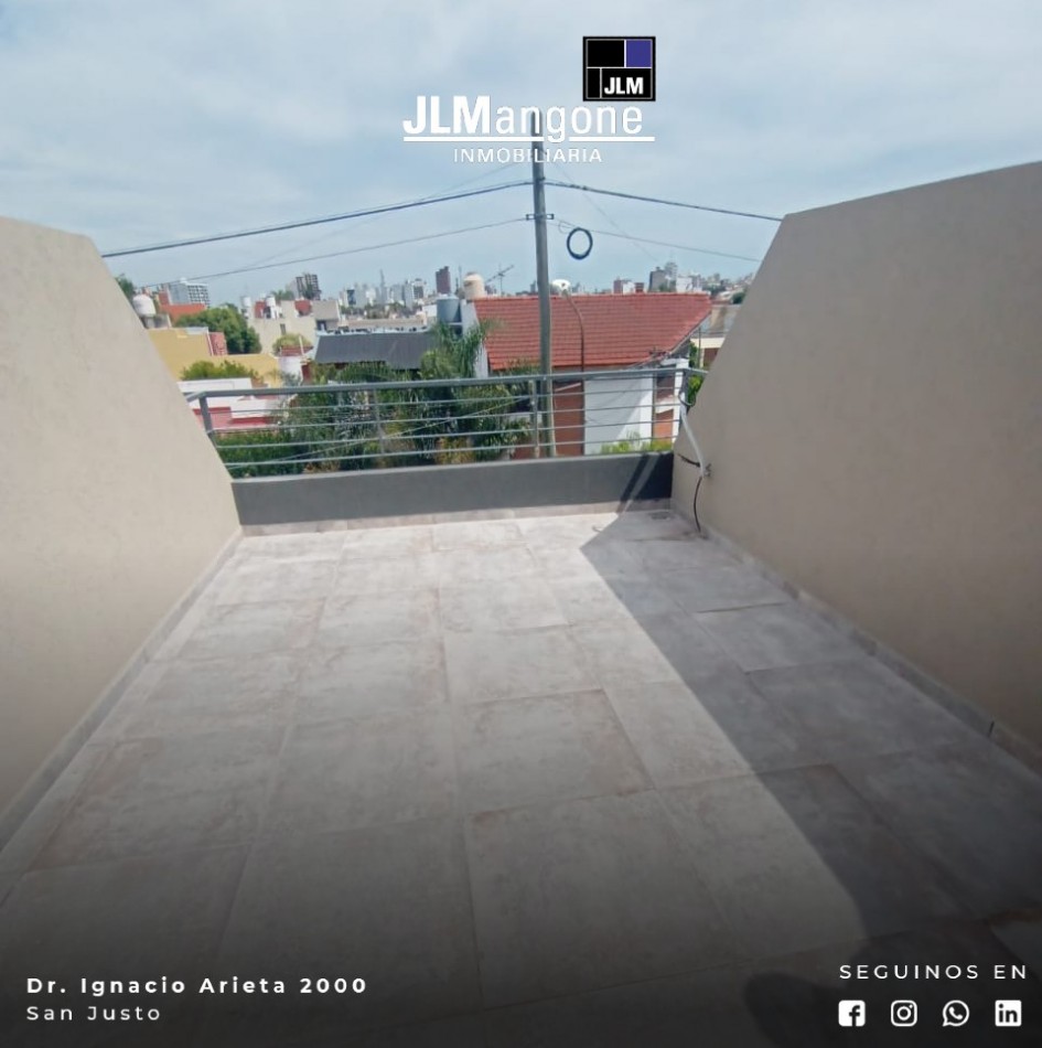 Triplex 4 ambientes a estrenar con cochera y patio