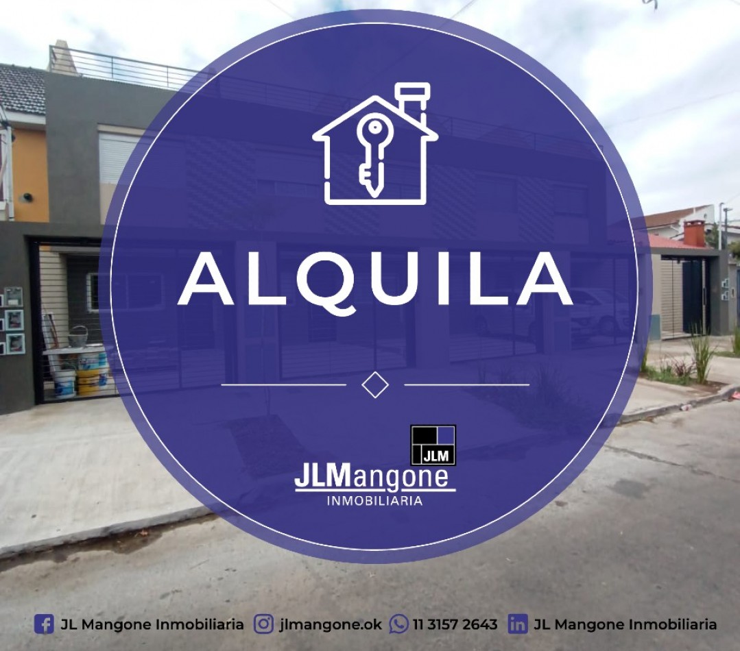 Triplex 4 ambientes a estrenar con cochera y patio