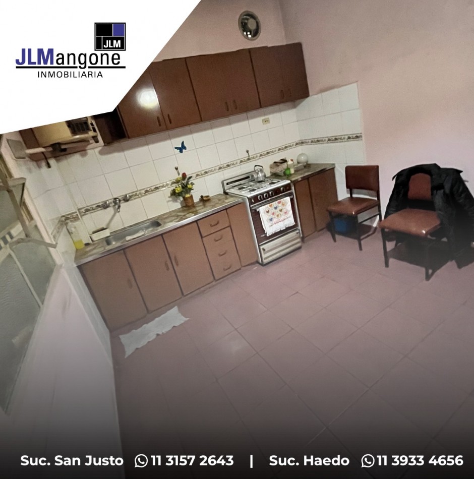 Casa 3 ambientes con parque