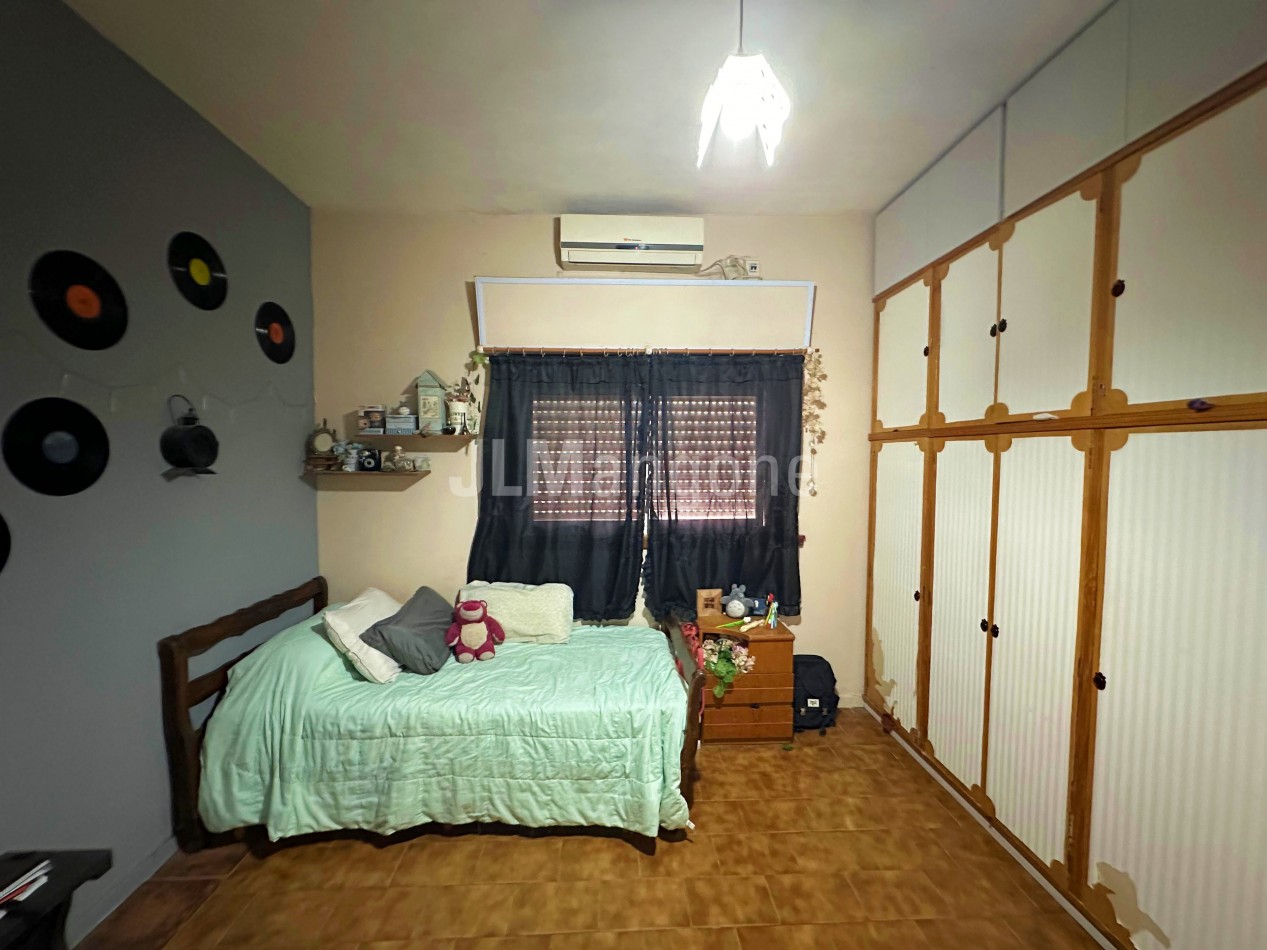 Ph tipo casa 4 ambientes con entrada de auto
