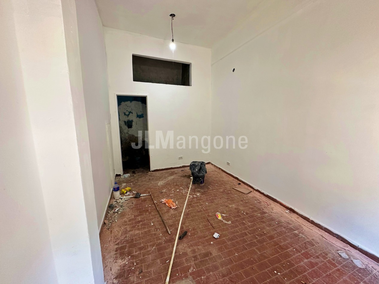 Local 20 m2 sobre Arieta