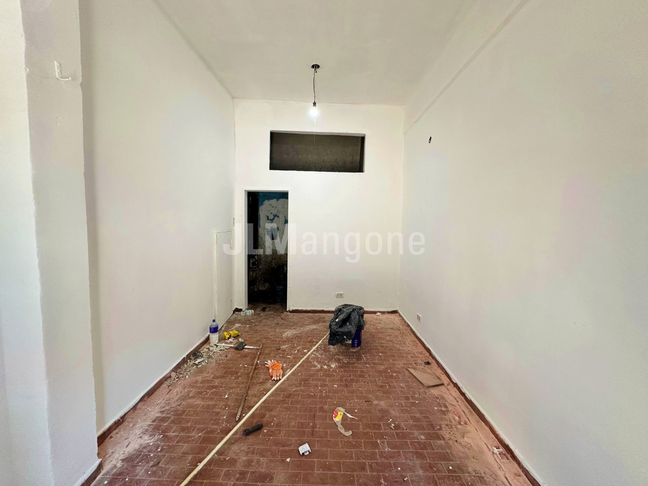 Local 20 m2 sobre Arieta