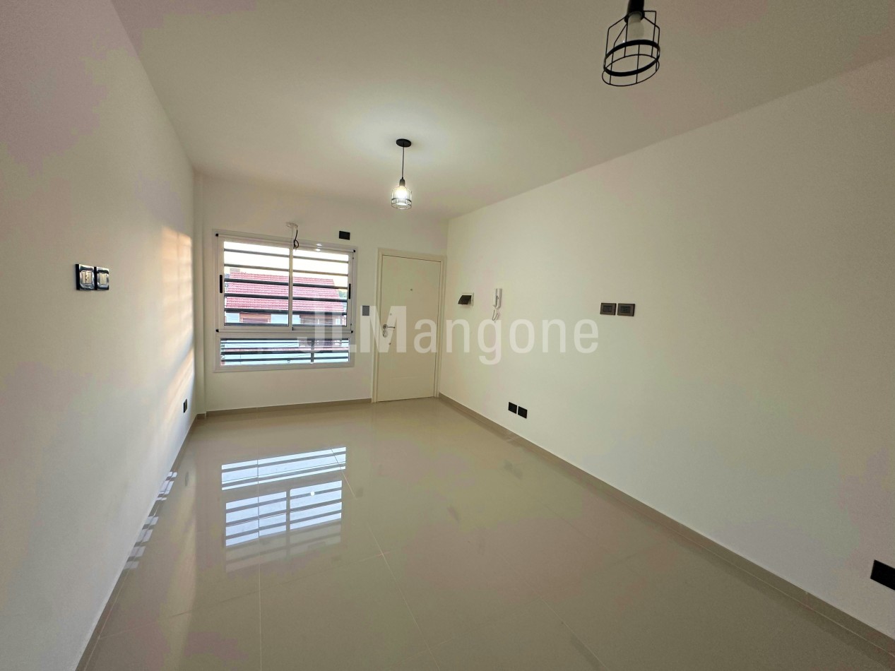 Departamento 2 1/2 amb con balcon a estrenar