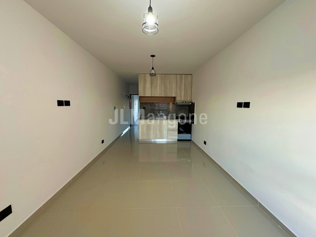 Departamento 2 1/2 amb con balcon a estrenar