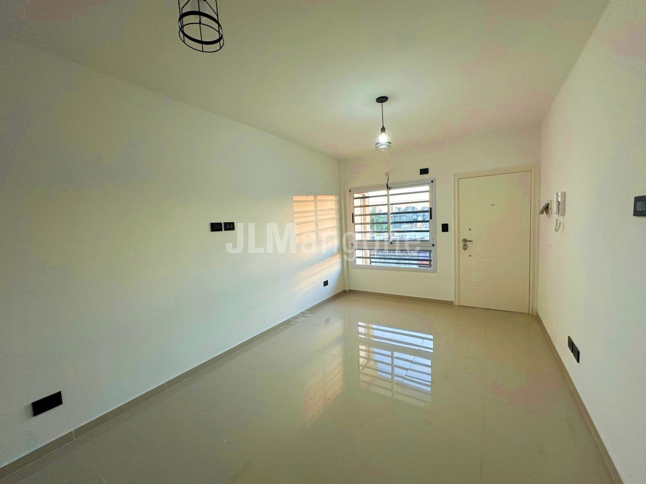 Departamento 2 1/2 amb con balcon a estrenar