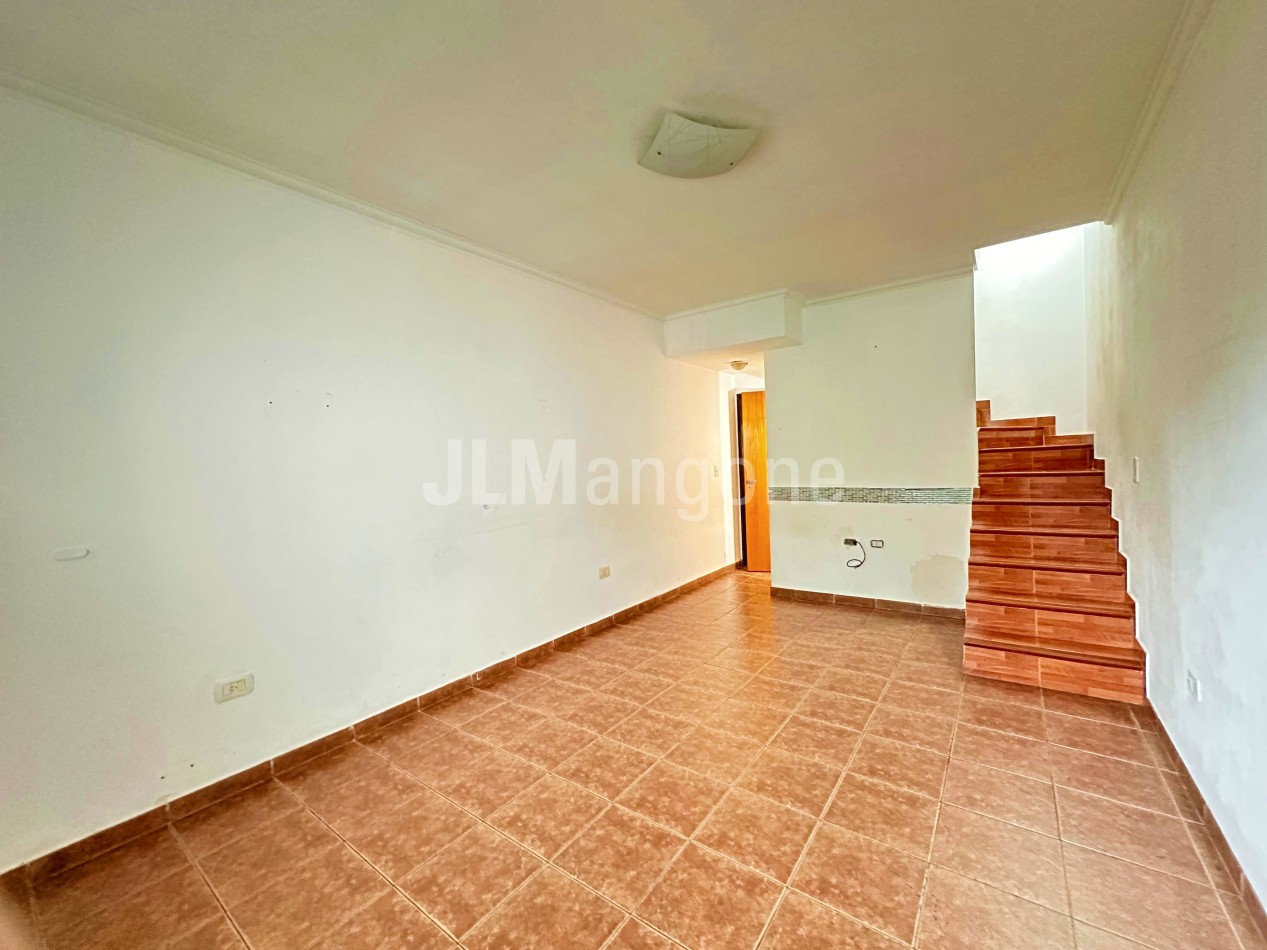 Duplex 3 ambientes con cochera y parque