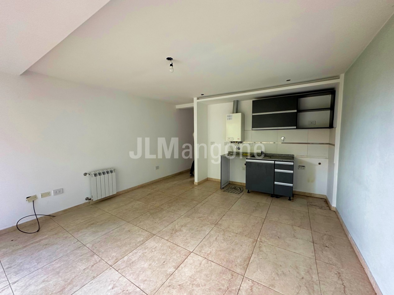 Departamento 2 ambientes con balcon