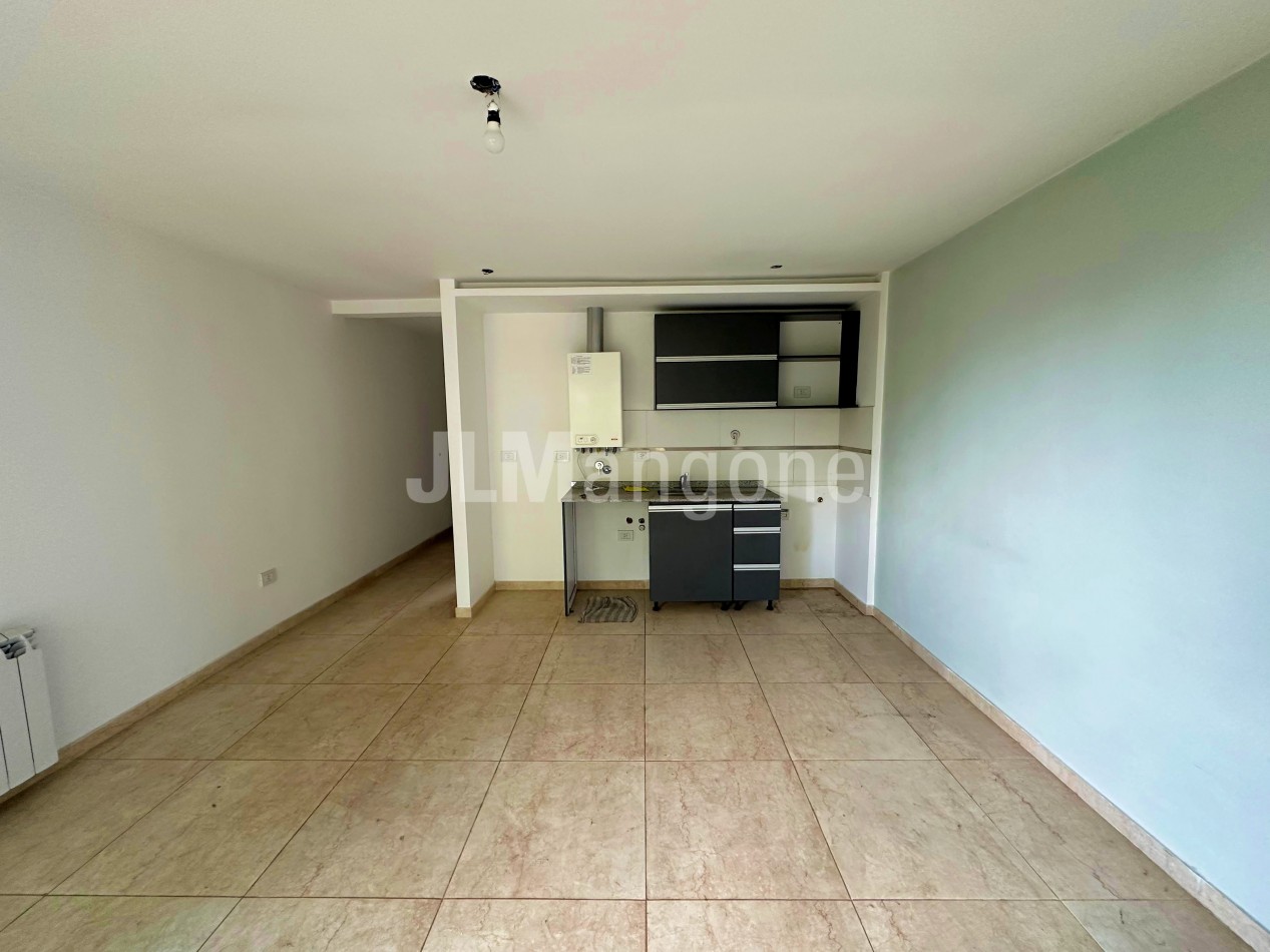 Departamento 2 ambientes con balcon