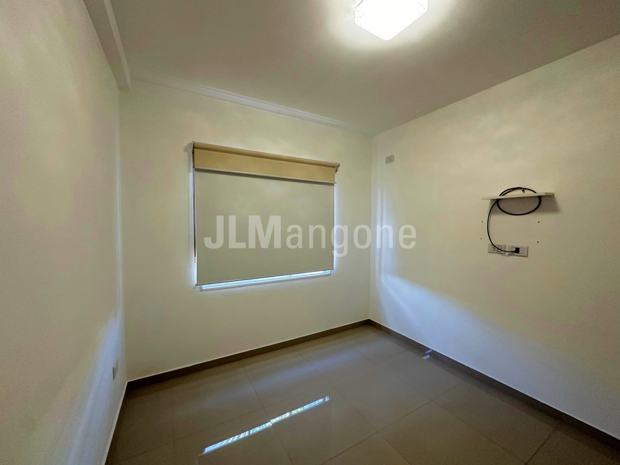 Departamento 2 ambientes con cochera y balcon