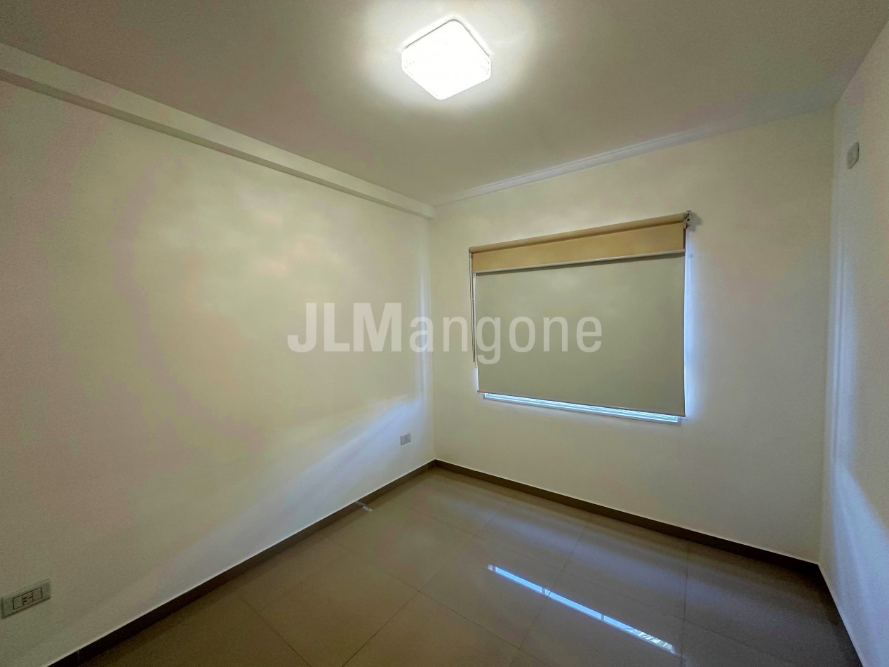 Departamento 2 ambientes con cochera y balcon