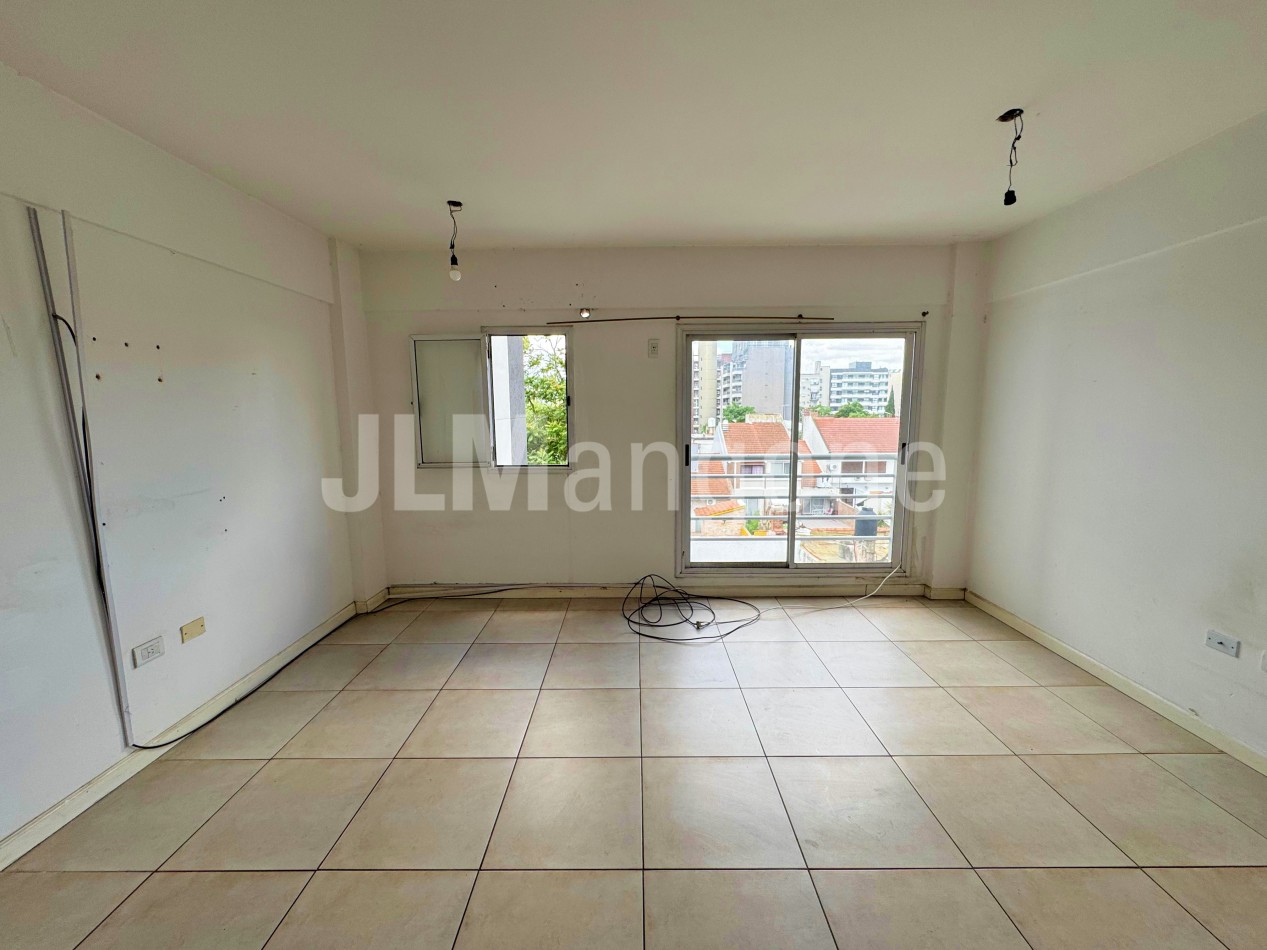 Departamento 1 ambiente Moron centro