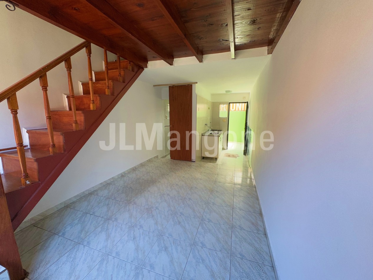 Duplex 2 ambientes con patio