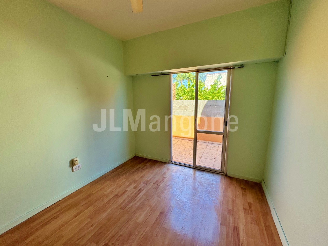 Ph 2 ambientes con patio