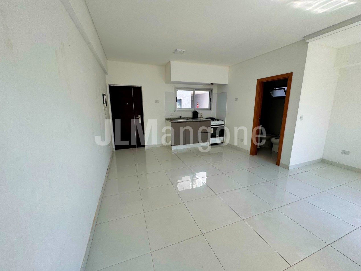 Departamento 1 ambiente pb con patio