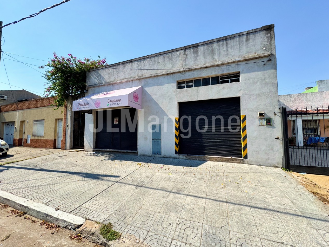 Local 40 m2 con doble frente