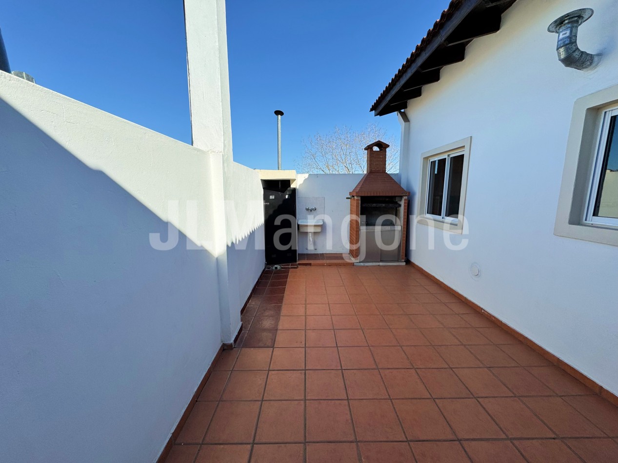 Ph 3 ambientes con patio y balcon