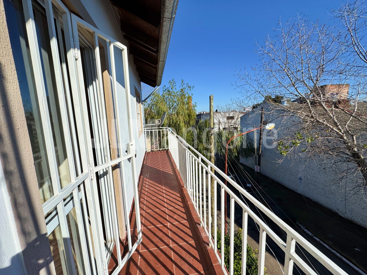 Ph 3 ambientes con patio y balcon
