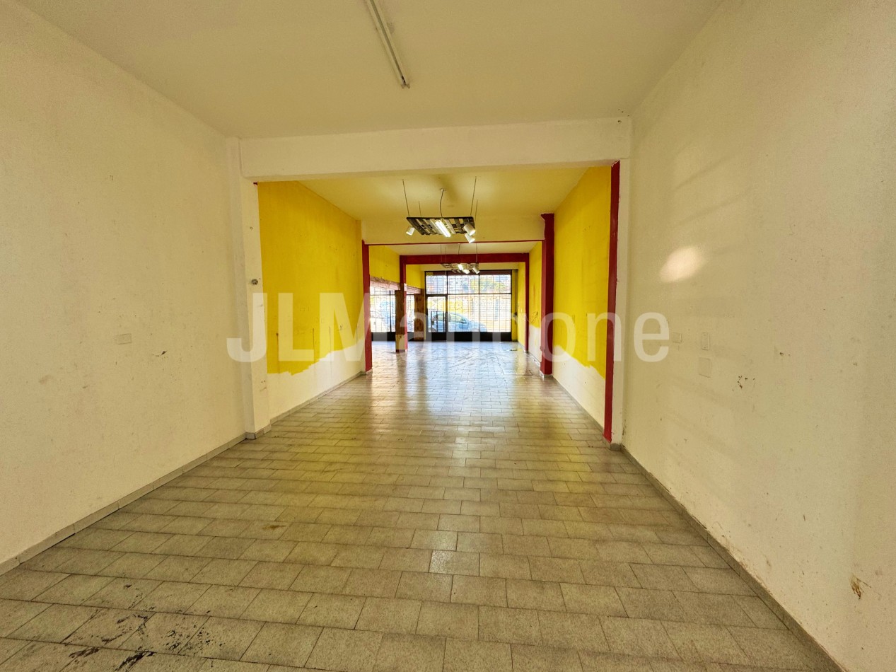 Locales 160 m2 en San Justo Centro