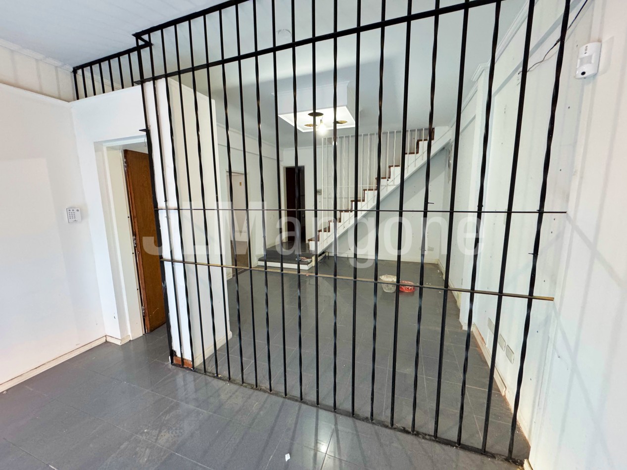 Oficinas + Local comercial (169 m2)