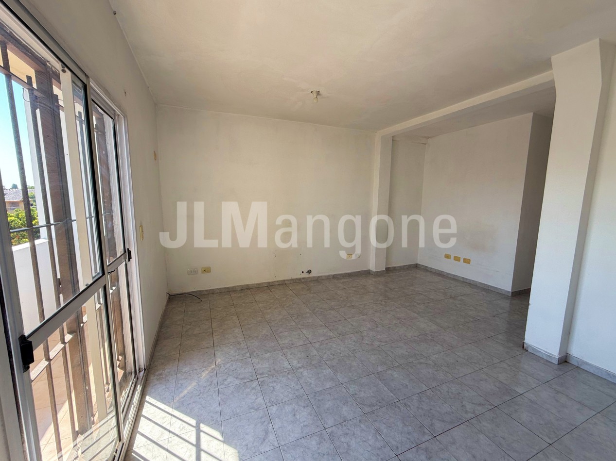 Departamento 2 ambientes con balcon y terraza