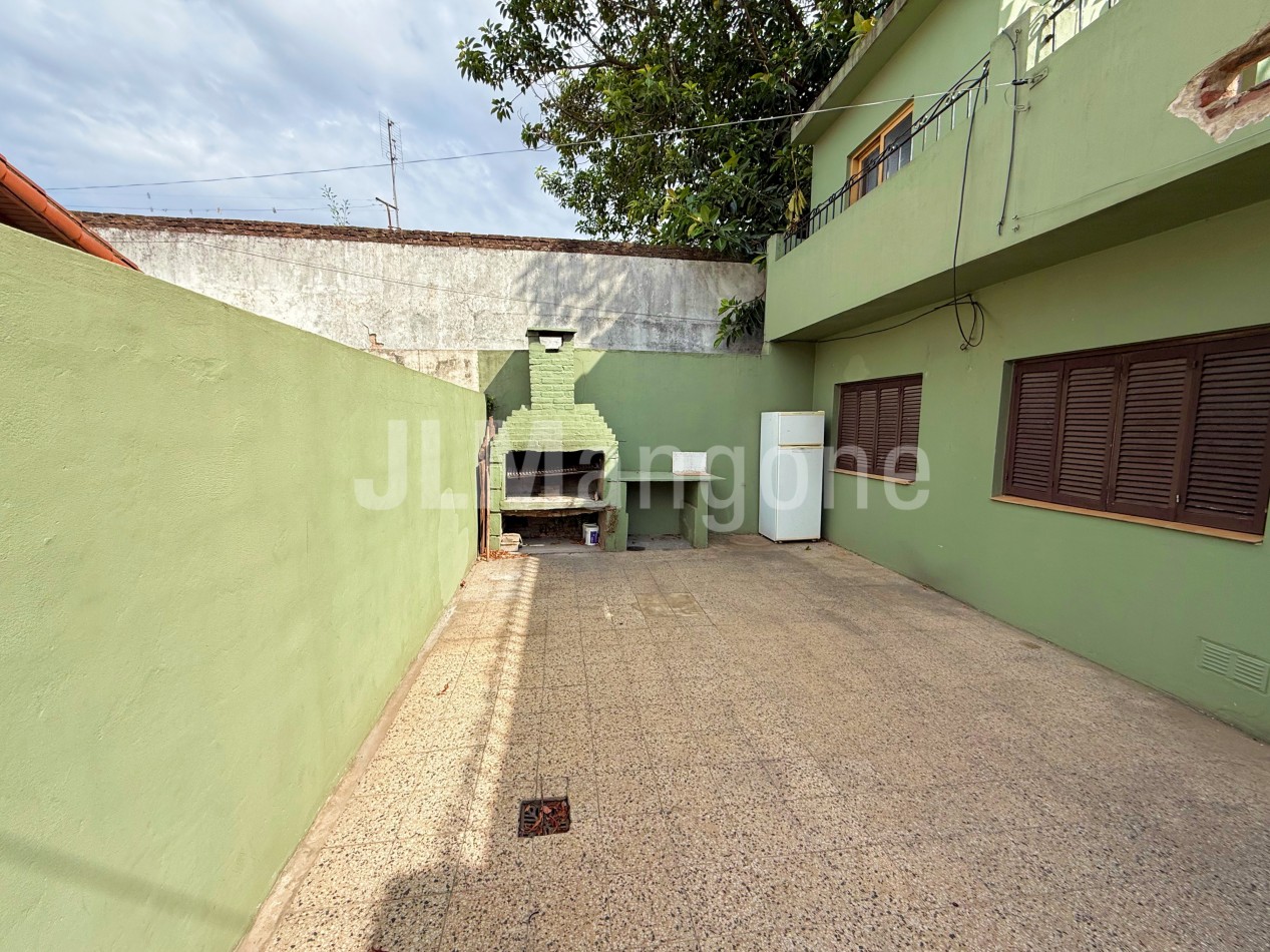 Ph 2 ambientes con patio y terraza