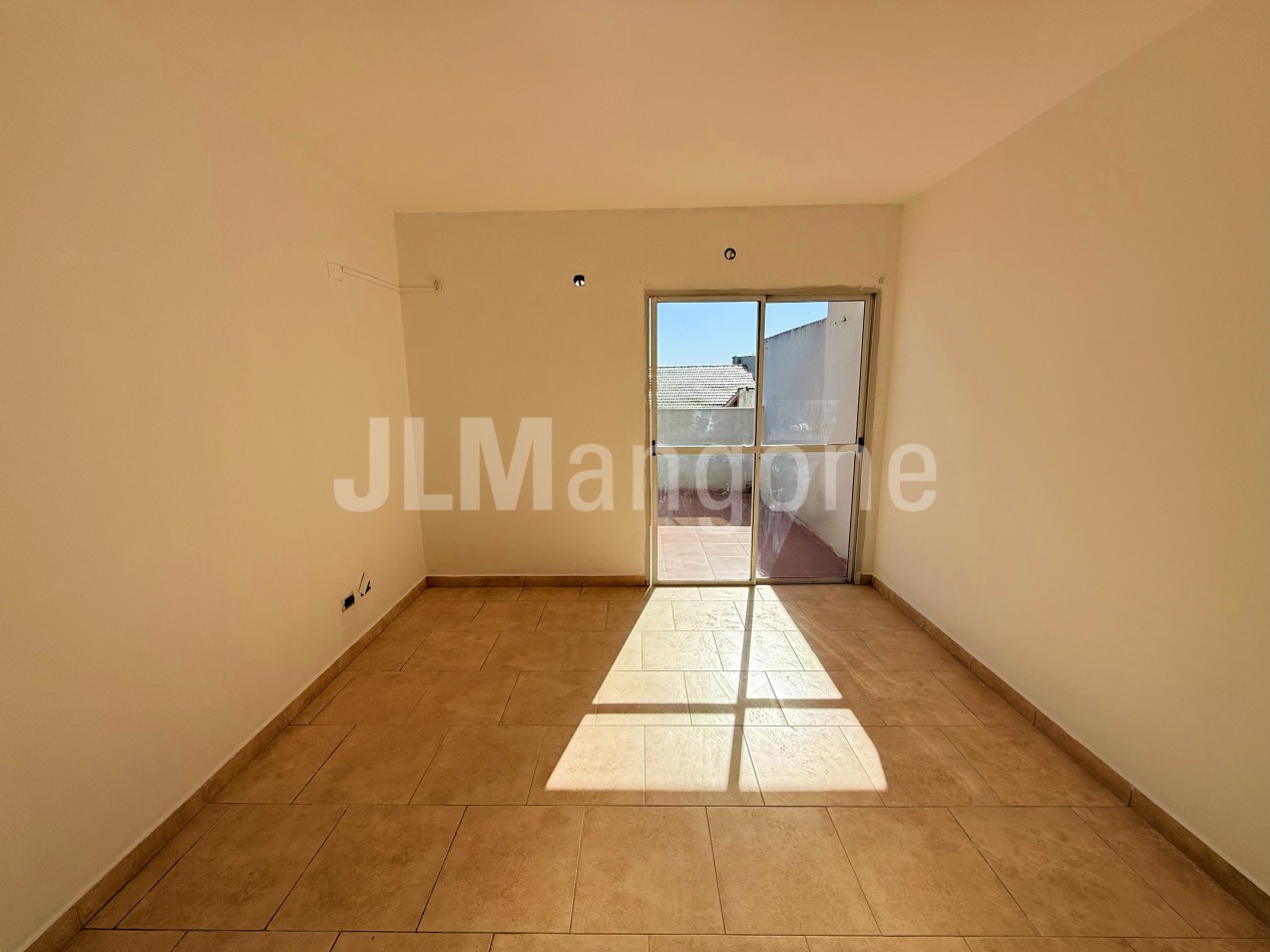 Departamento 3 1/2 ambientes con terraza
