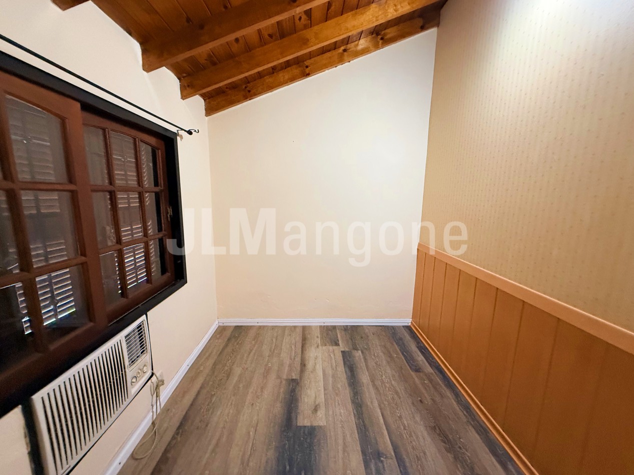 Duplex 2 1/2 ambientes con patio