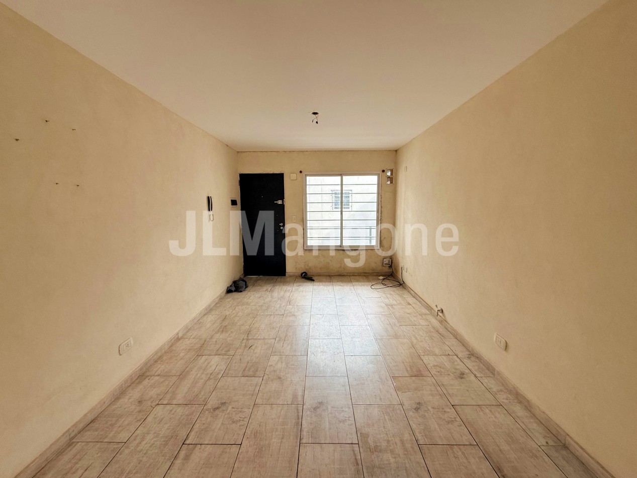 Departamento 2 ambientes con balcon