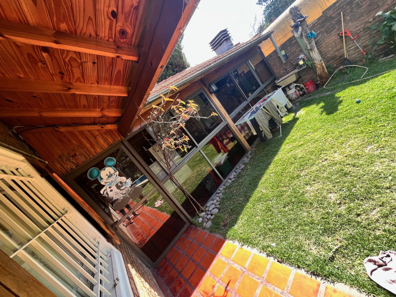 Chalet 4 ambientes con piscina y garage (Doble Lote 500 m2) Financiacion