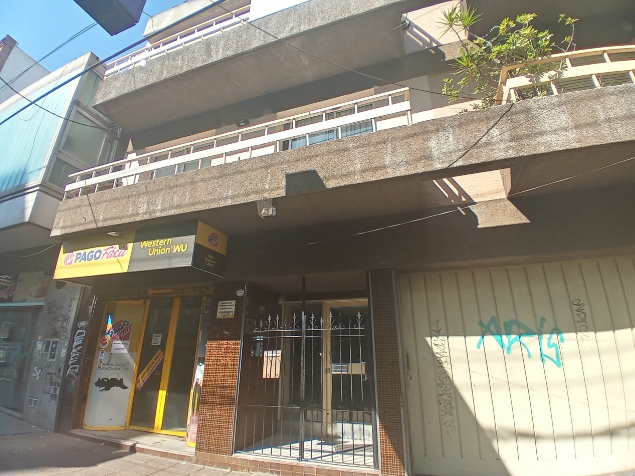 Departamento 2 ambientes en san justo centro (Apto profesional)