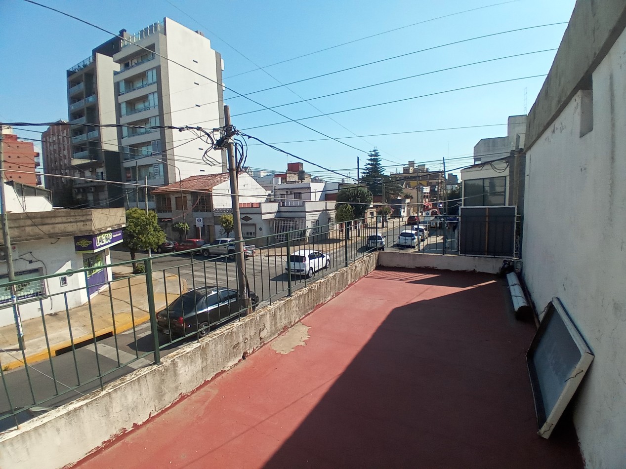 Duplex 3 ambientes con cochera, terraza y deposito