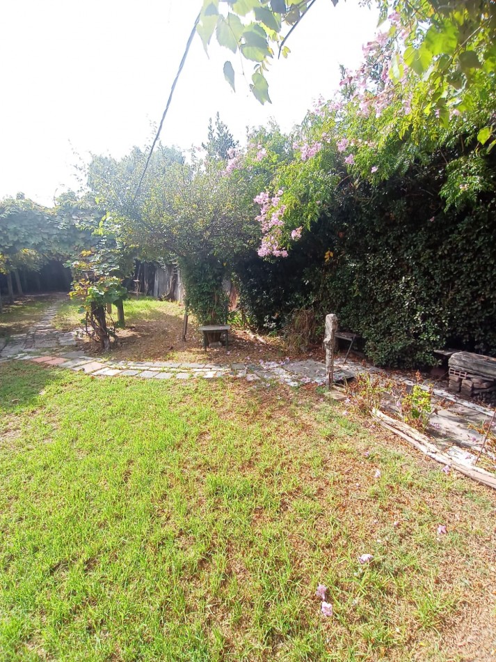 Casa 3 ambientes Lote 8.66x49