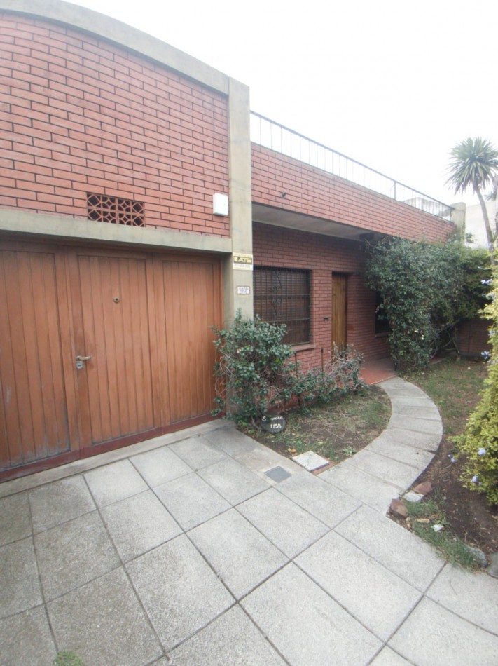 Casa 3 ambientes Lote 8.66x49