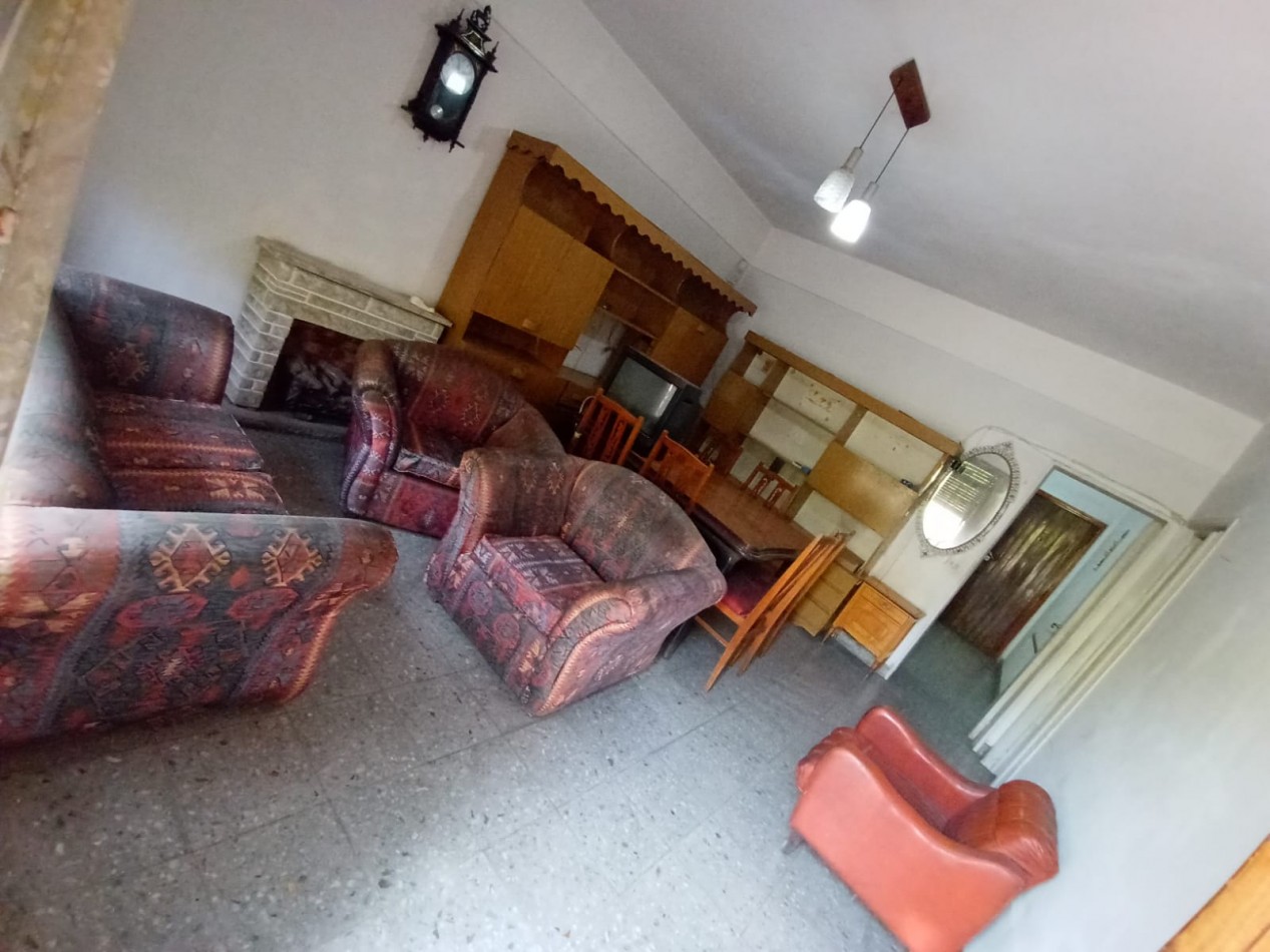 Casa 3 ambientes Lote 8.66x49