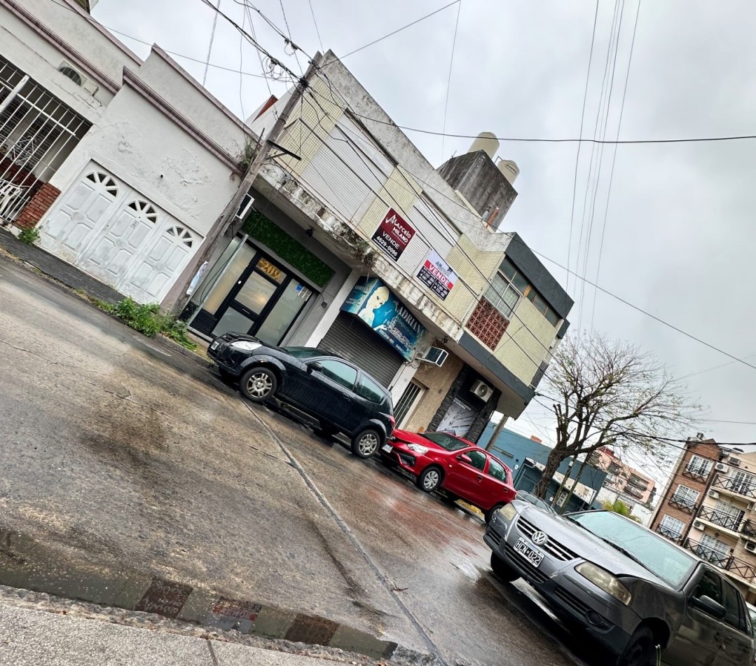 Departamento 3 ambientes con balcon al frente