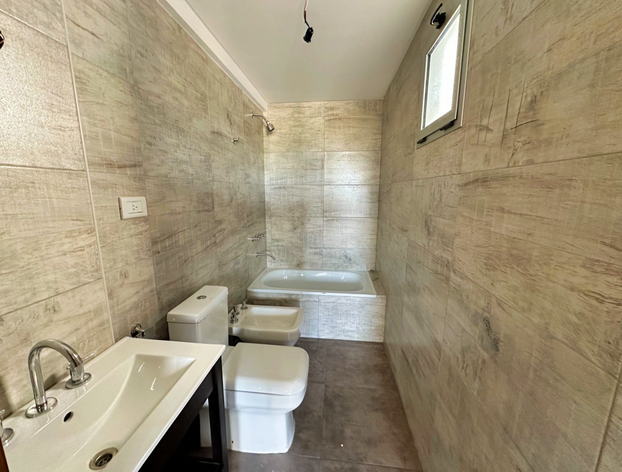 Departamento 3 ambientes con cochera a estrenar
