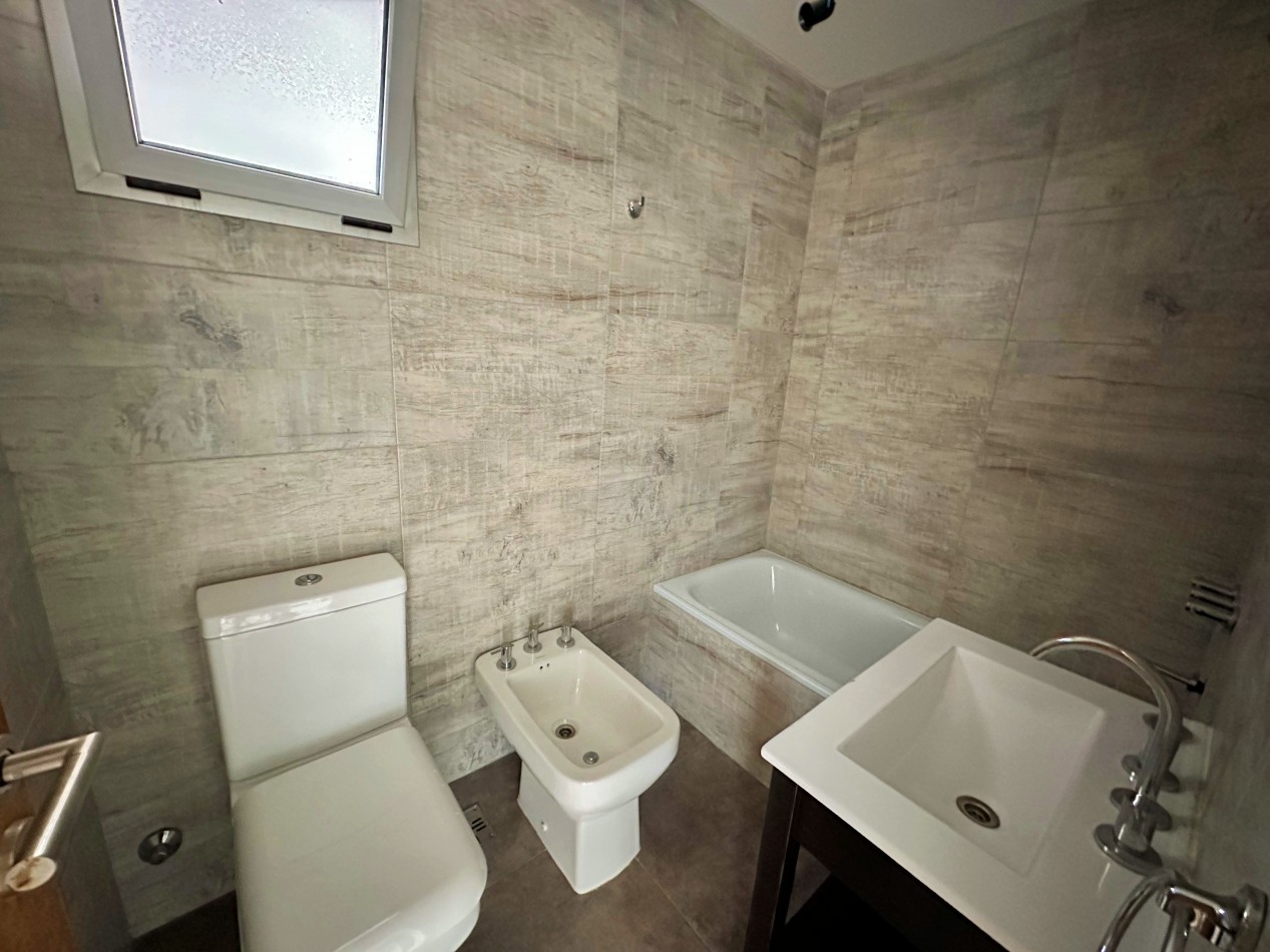 Departamento 3 ambientes con cochera a estrenar