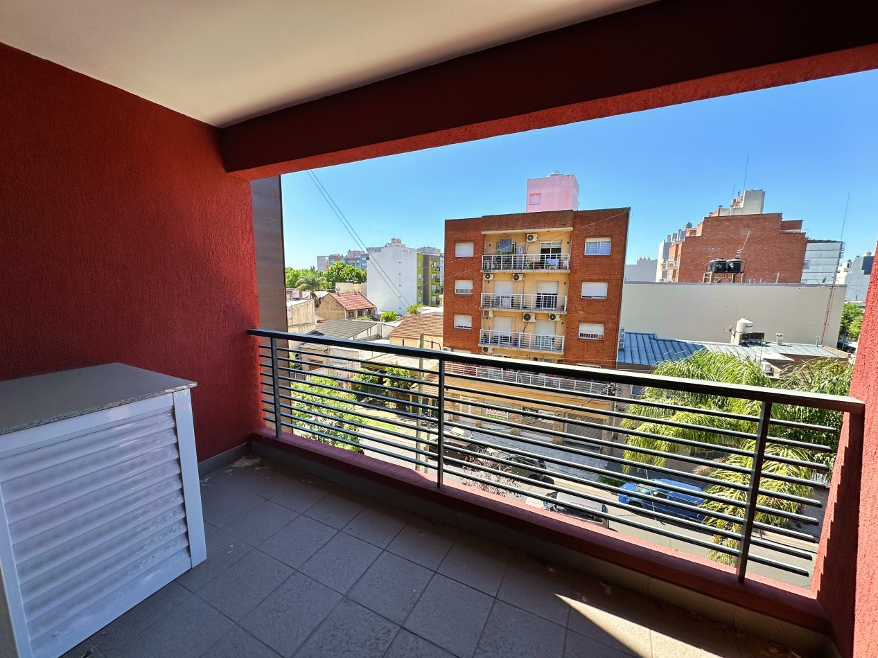Departamento 3 ambientes con cochera y balcon a estrenar
