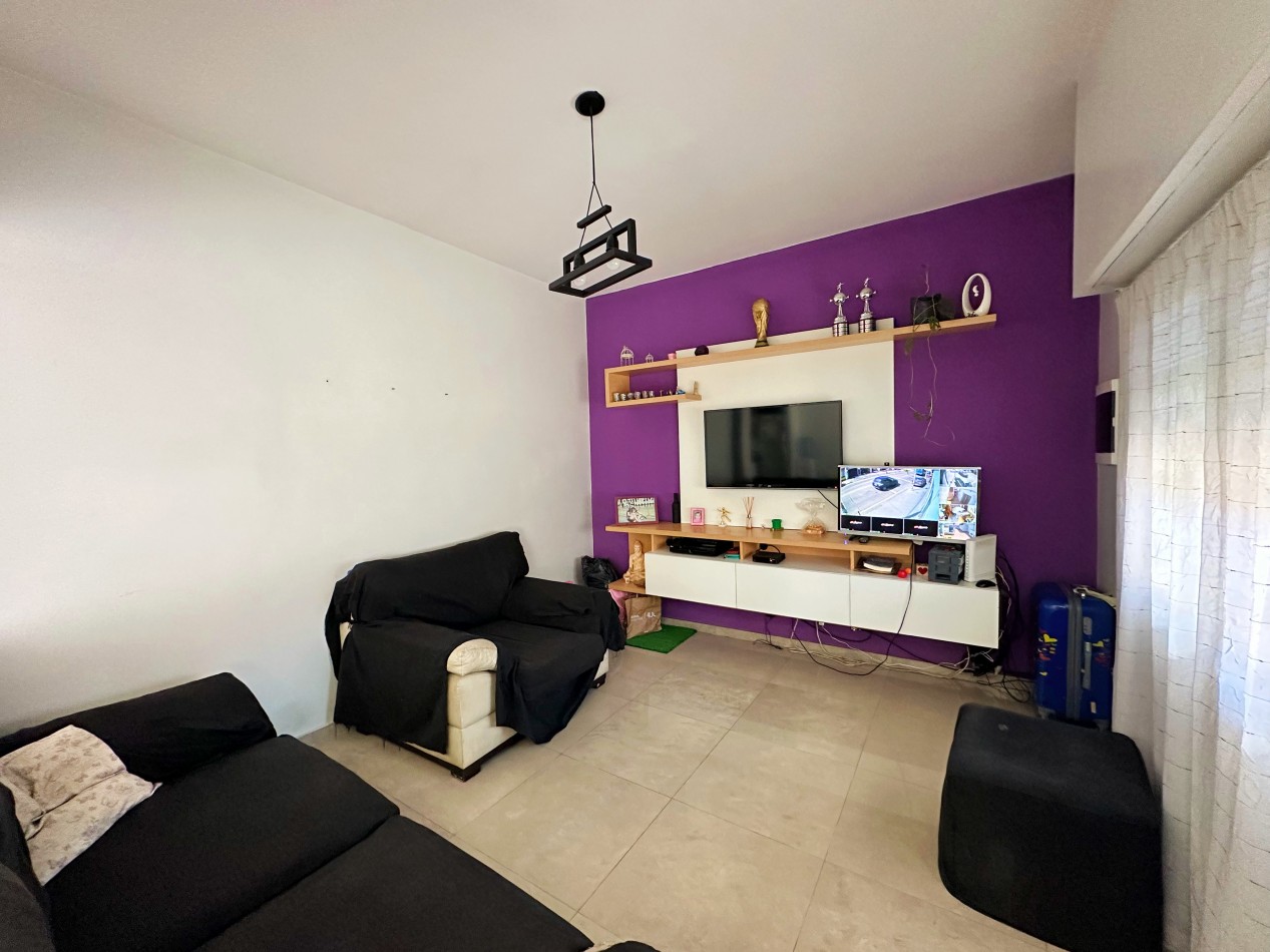 Casa 4 ambientes con cocheras (2) y terraza