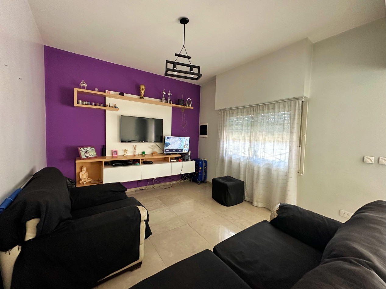 Casa 4 ambientes con cocheras (2) y terraza