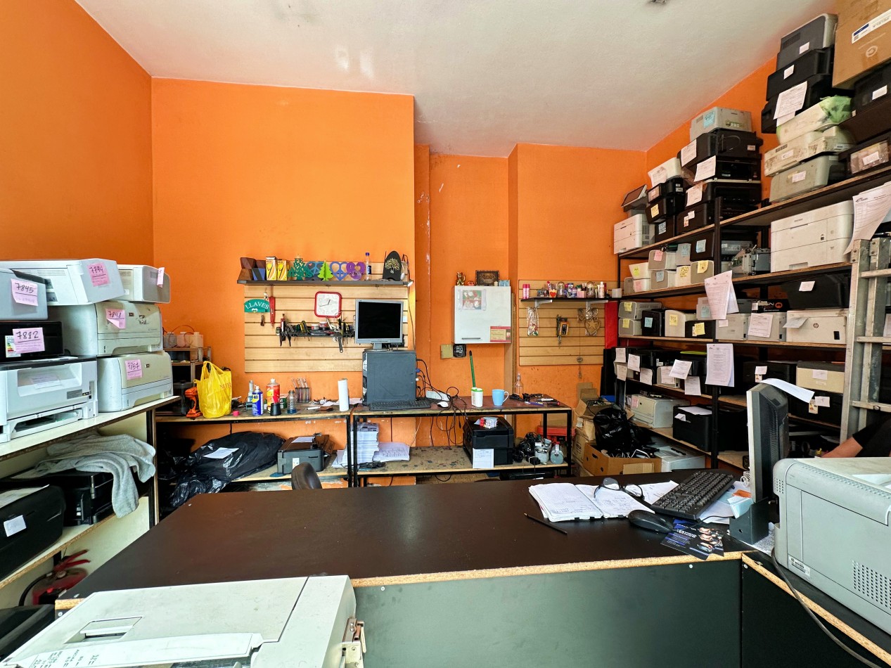 Local 25 m2 en Moron Centro