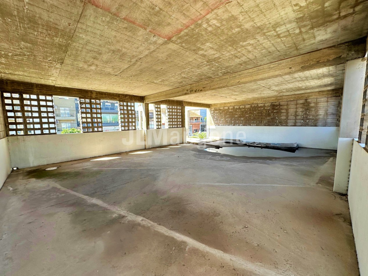Lote 200 m2 sobre Av. Peron (San Justo Centro)