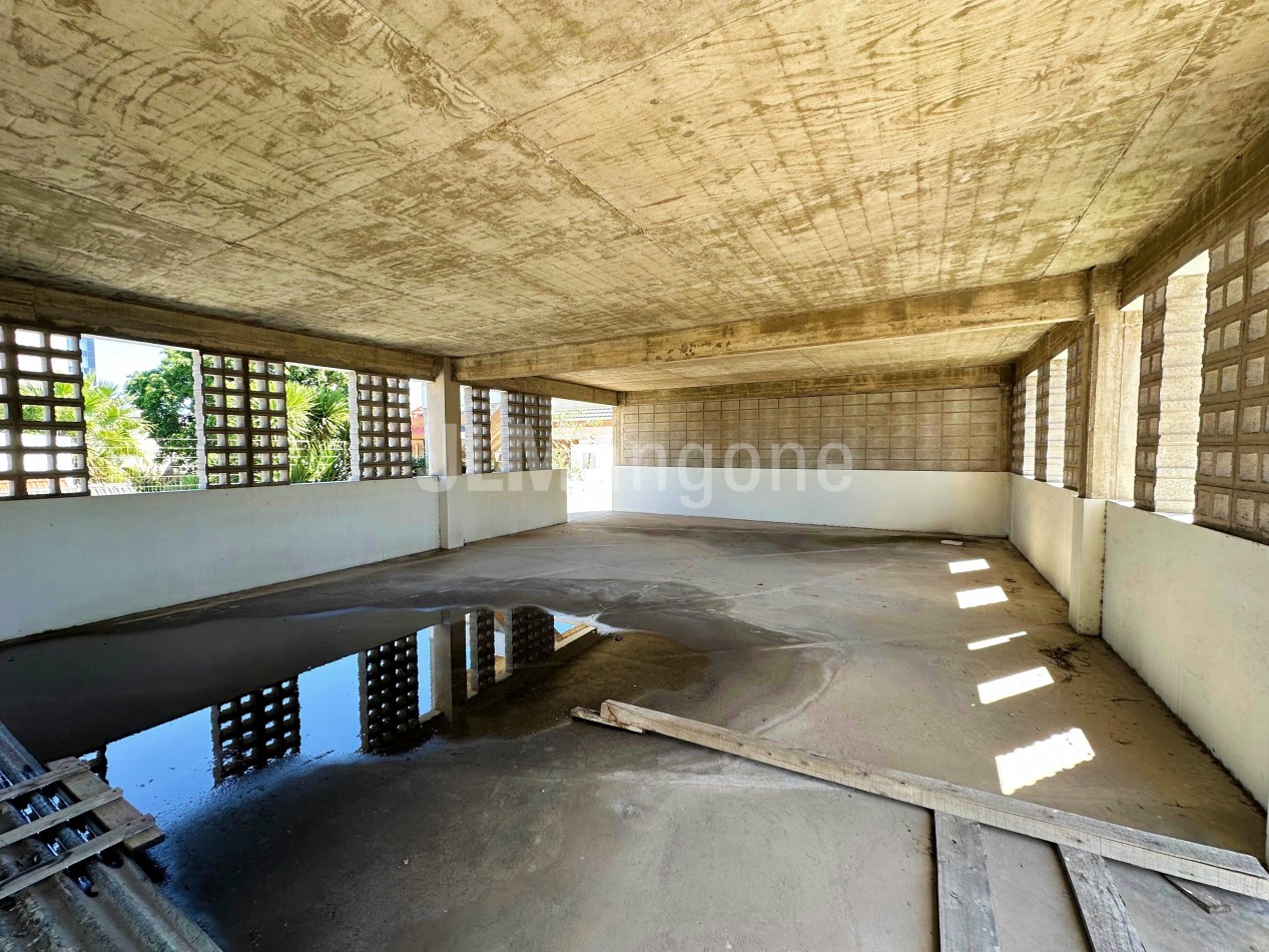 Lote 200 m2 sobre Av. Peron (San Justo Centro)