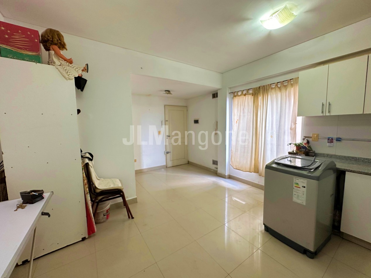 Departamento 2 ambientes con cochera